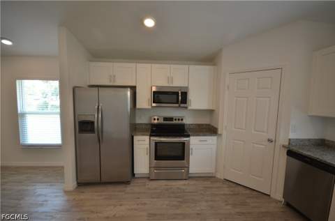 2225 Carver Ave, Fort Myers FL - photo 15 of 22