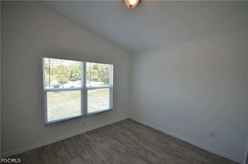3 bedroom SingleFamilyResidence at 2225 Carver Ave, Fort Myers, Fort Myers — photo 5