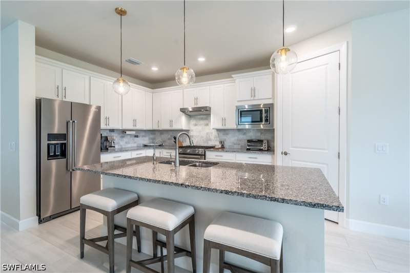 3 bedroom SingleFamilyResidence at 6727 Pennyroyal Dr, Winding Cypress, Naples — photo 3