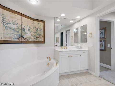 425 Cove Tower Dr 901, Naples FL - photo 19 of 43