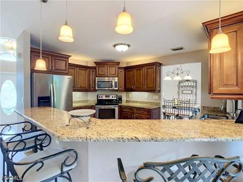 14401 Hampton Lake Ct, Fort Myers FL - photo 13 of 35