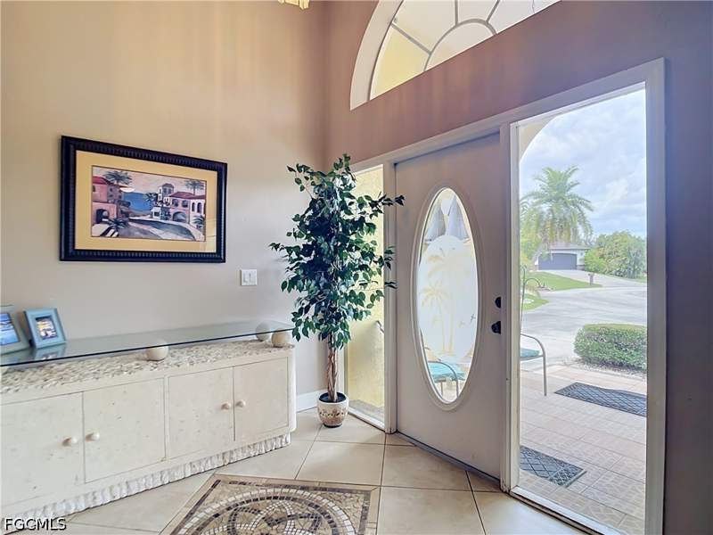 3 bedroom SingleFamilyResidence at 14401 Hampton Lake Ct, Hampton Lakes, Fort Myers — photo 4