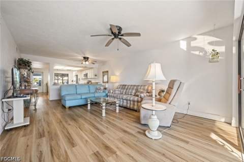 902 SW 48th Ter 103, Cape Coral FL - photo 14 of 44