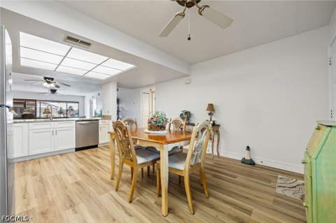 902 SW 48th Ter 103, Cape Coral FL - photo 7 of 44