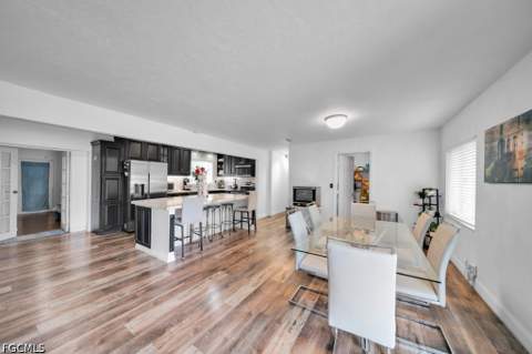 1313 Old Bridge Rd, North Fort Myers FL - photo 9 of 32