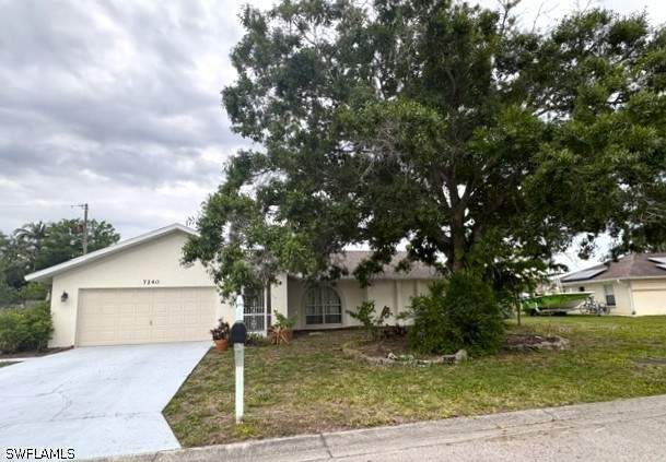 3 bedroom SingleFamilyResidence at 7240 Coolidge Rd, San Carlos Park, Fort Myers — photo 2