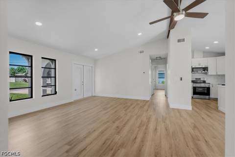623 SE 31st Ln, Cape Coral FL - photo 13 of 50