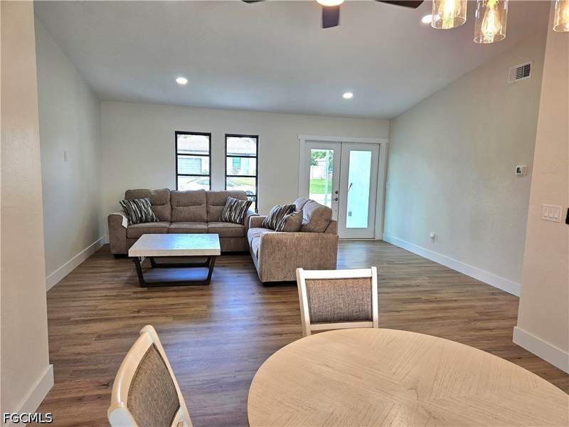 3 bedroom SingleFamilyResidence at 623 SE 31st Ln, Cape Coral, Cape Coral — photo 3