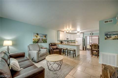 4904 Vincennes Ct 108, Cape Coral FL - photo 8 of 34