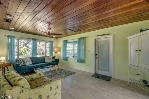 2567 Cay Cv, Matlacha FL - photo 17 of 45