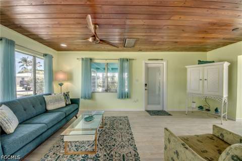2567 Cay Cv, Matlacha FL - photo 18 of 45