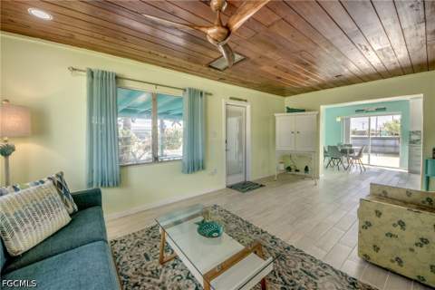 2567 Cay Cv, Matlacha FL - photo 19 of 45