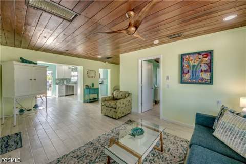 2567 Cay Cv, Matlacha FL - photo 20 of 45