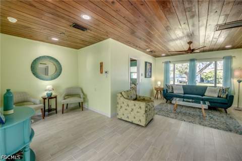 2567 Cay Cv, Matlacha FL - photo 22 of 45