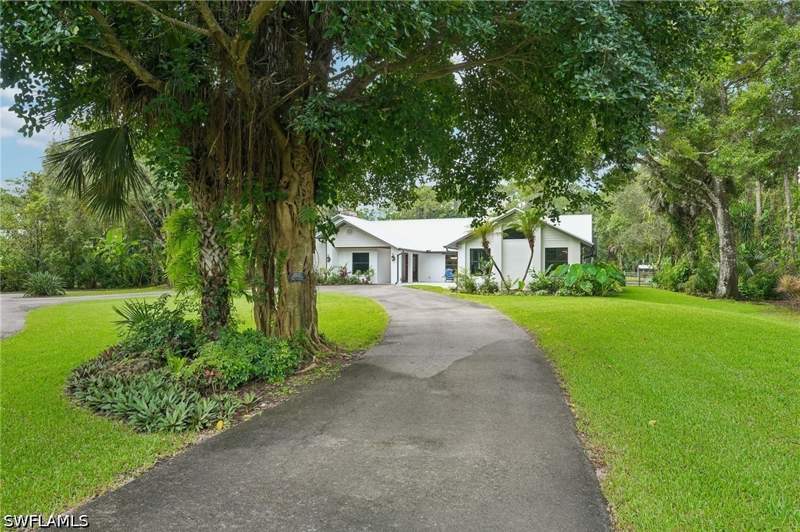4 bedroom SingleFamilyResidence at 4980 Tamarind Ridge Dr, Logan Woods, Naples — photo 2
