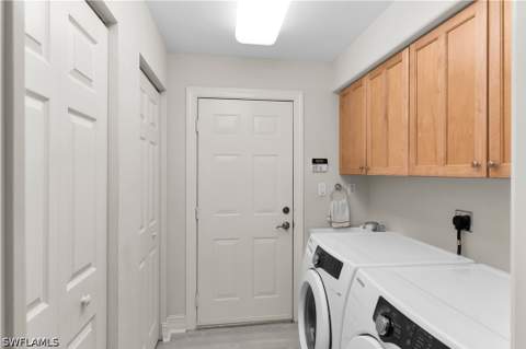 1273 Rialto Way 102, Naples FL - photo 13 of 35