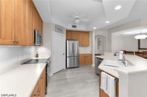 1273 Rialto Way 102, Naples FL - photo 17 of 35