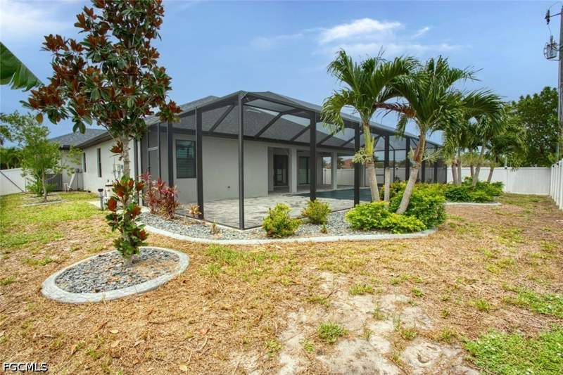 3 bedroom SingleFamilyResidence at 1521 SW 43rd Ln, Cape Coral, Cape Coral — photo 5