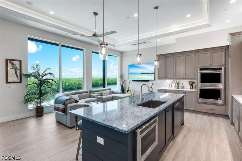 4 bedroom SingleFamilyResidence at 5826 Shell Cove Dr, Cape Harbour, Cape Coral — photo 5