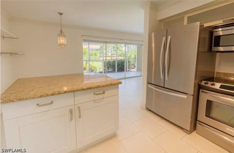 1400 Pompei Ln 77, Naples FL - photo 7 of 15