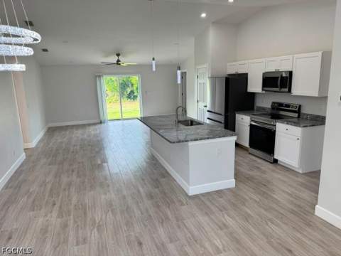 3707 32nd St SW, Lehigh Acres FL - photo 7 of 28