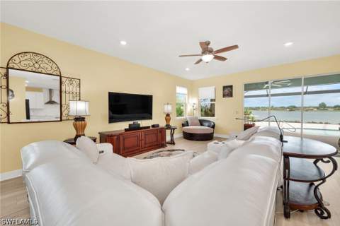 2078 Grove Dr, Naples FL - photo 7 of 27