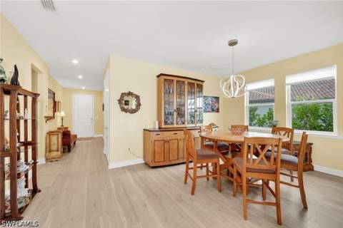 2078 Grove Dr, Naples FL - photo 8 of 27
