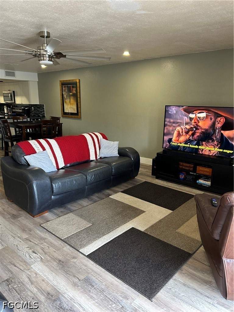2 bedroom Condominium at 1754 Cape Coral Pkwy E 103, Harbor Heights Condo, Cape Coral — photo 4