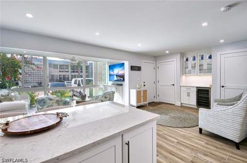 2100 Gulf Shore Blvd N 107, Naples FL - photo 10 of 33