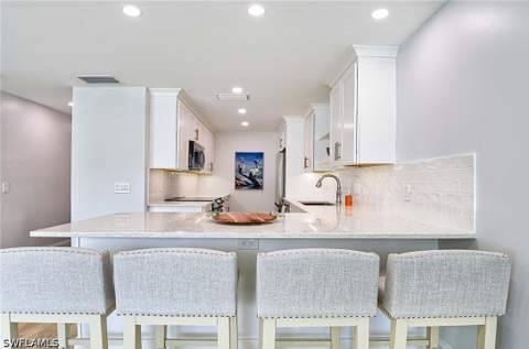 2100 Gulf Shore Blvd N 107, Naples FL - photo 11 of 33