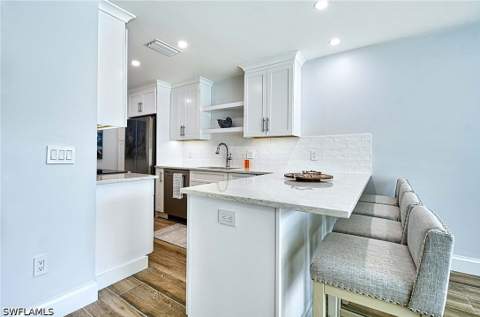 2100 Gulf Shore Blvd N 107, Naples FL - photo 13 of 33