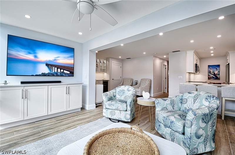 2 bedroom Condominium at 2100 Gulf Shore Blvd N 107, Port Au Villa, Naples — photo 5