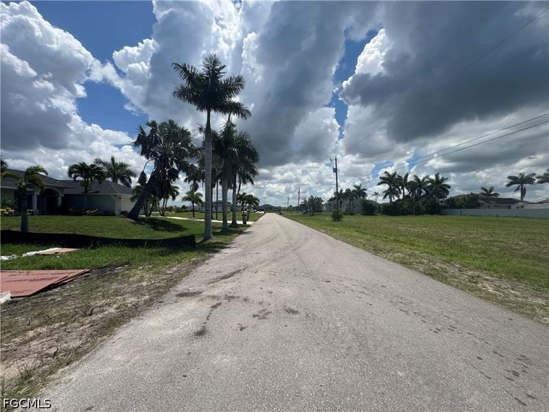 4 bedroom SingleFamilyResidence at 4625 NW 31st Ter, Cape Coral, Cape Coral — photo 4