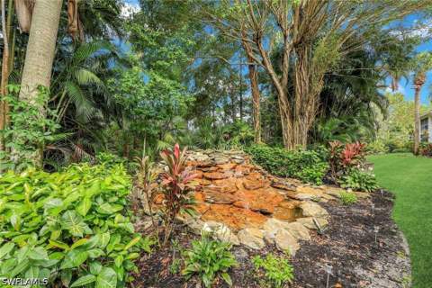 2325 Hidden Lake Dr 1, Naples FL - photo 24 of 37