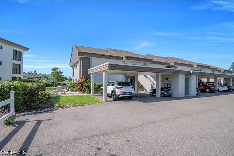 2 bedroom Condominium at 5790 Trailwinds Dr 111, Augusta Village, Fort Myers — photo 5