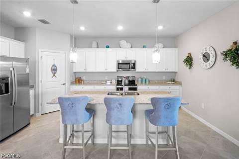 14967 Palamos Cir, Fort Myers FL - photo 11 of 45