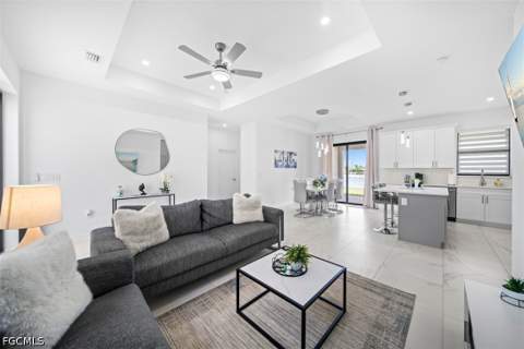 317 Kismet Pkwy E, Cape Coral FL - photo 7 of 28