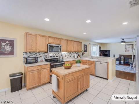 8889 Fawn Ridge Dr, Fort Myers FL - photo 8 of 50