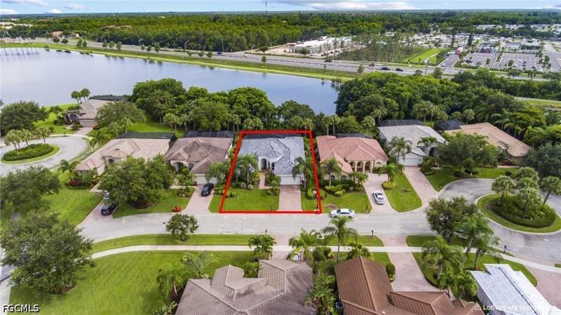 3 bedroom SingleFamilyResidence at 9042 Bronco Ct, Mustang Island, Naples — photo 3