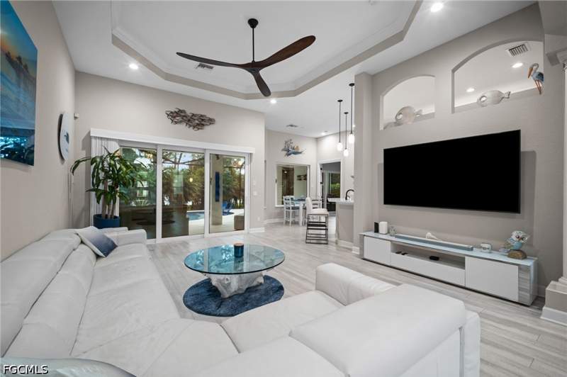 3 bedroom SingleFamilyResidence at 9042 Bronco Ct, Mustang Island, Naples — photo 5