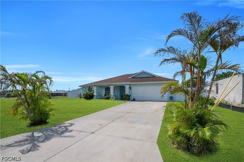 3 bedroom SingleFamilyResidence at 3902 3rd St SW, Lehigh Acres, Lehigh Acres — photo 4