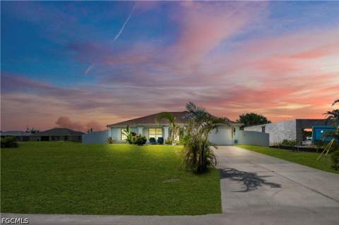 3902 3rd St SW, Lehigh Acres FL - photo 6 of 45