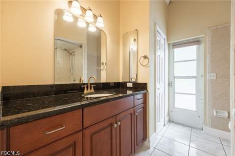 4925 Skates Cir, Fort Myers FL - photo 20 of 50