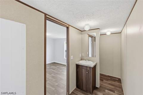 20751 Garden Dr, Estero FL - photo 13 of 47