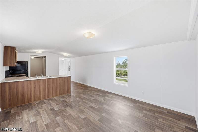 2 bedroom ManufacturedHome at 20751 Garden Dr, Mariners Cove, Estero — photo 2