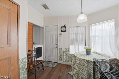 7962 Bartholomew Dr, North Fort Myers FL - photo 8 of 31