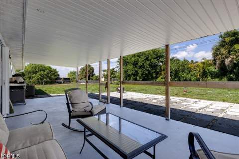 2204 NE 15th Pl, Cape Coral FL - photo 13 of 29
