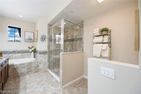 6657 Alden Woods Cir 201, Naples FL - photo 15 of 34