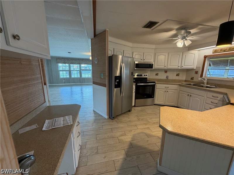 2 bedroom ManufacturedHome at 26305 Colony Rd, Imperial Harbor, Bonita Springs — photo 4