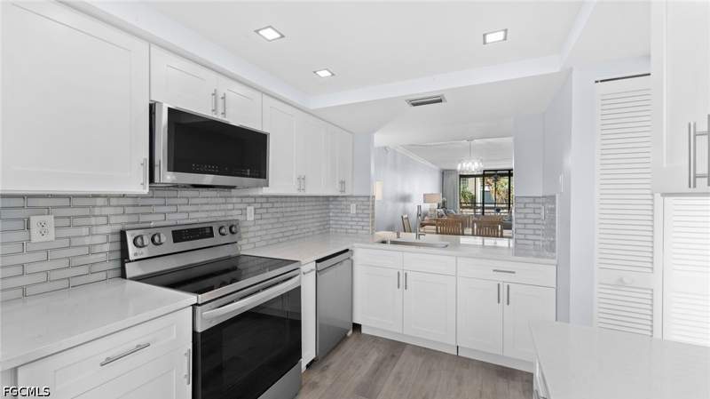 2 bedroom Condominium at 2777 W Gulf Dr 104, Nutmeg Village, Sanibel — photo 3